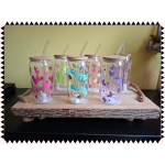 Glazen drinkbeker met rietje