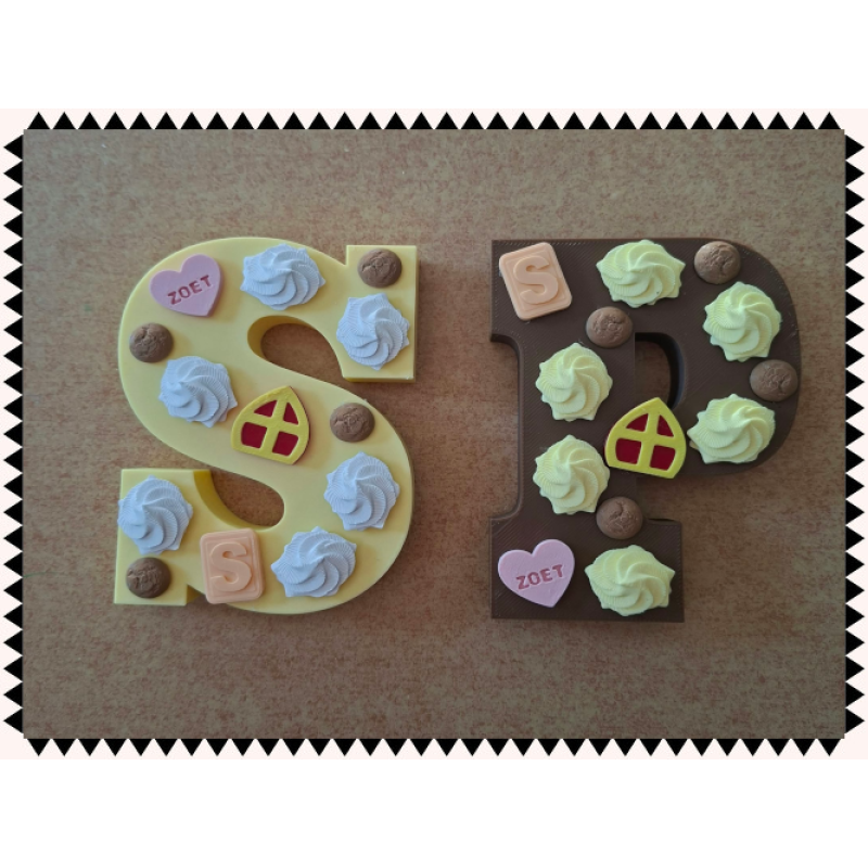 Luxe Versierde Chocoladeletter Sinterklaas